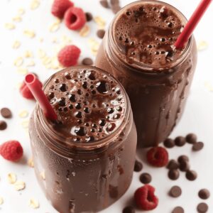 Velvety Chocolate Oatmeal Power Smoothie Recipe