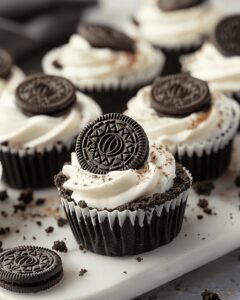 Peppermint Oreo Delight Mini Cheesecakes Recipe