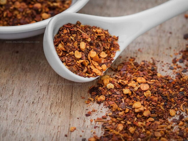 Using Chili Powder Substitutes in International Cuisines
