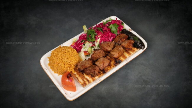 What Traditional Sides Accompany Lamb Dishes?